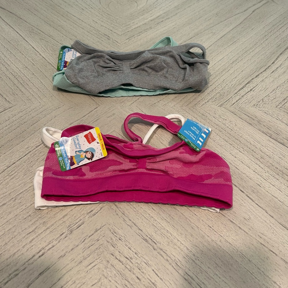 Hanes Lot of 2- 2 Pack Girls Bandini Multi-Way Bras Size Small NWT